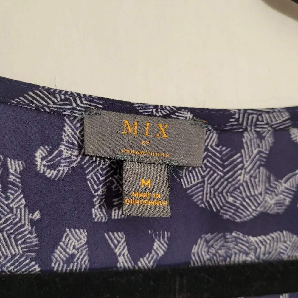 MIX Women’s Medium Navy Elephant Print Blouse Tunic 3/4 Sleeve Lightweight